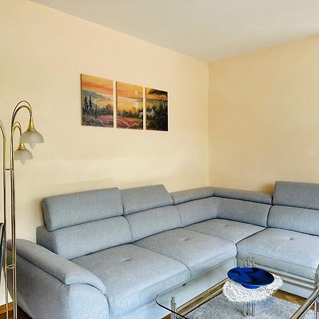 2,5-Zimmerwohnung Mit Terrasse - Keine Monteure 마르바흐암넥카 외부 사진