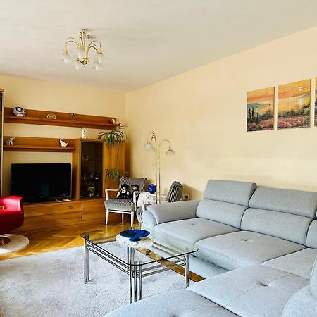 2,5-Zimmerwohnung Mit Terrasse - Keine Monteure 마르바흐암넥카 외부 사진