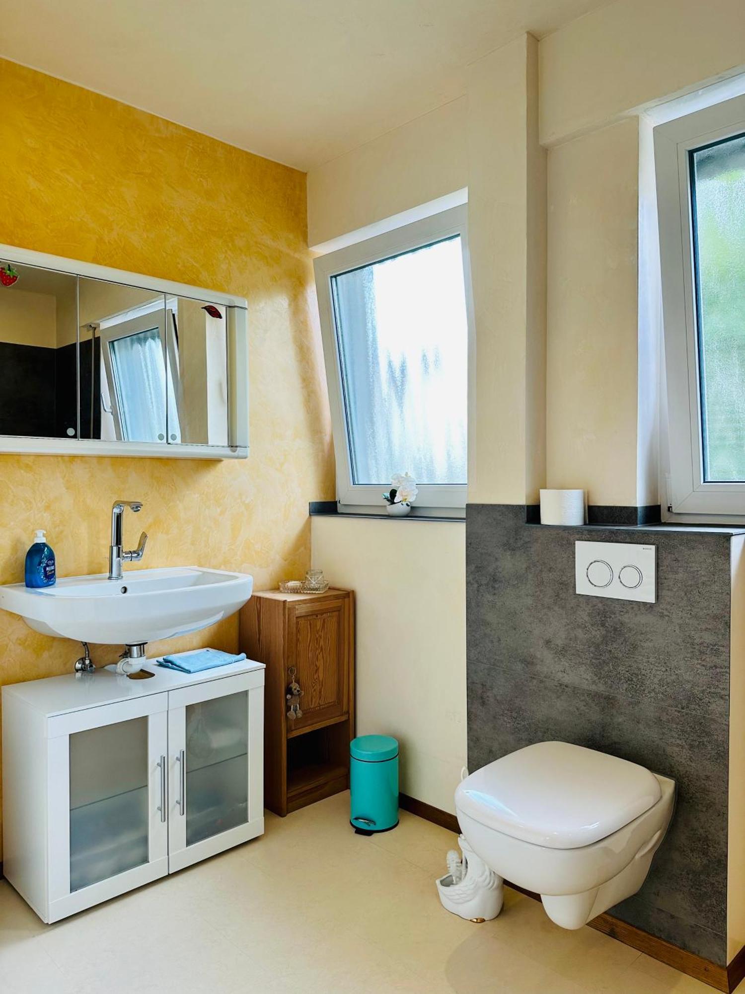 2,5-Zimmerwohnung Mit Terrasse - Keine Monteure 마르바흐암넥카 외부 사진